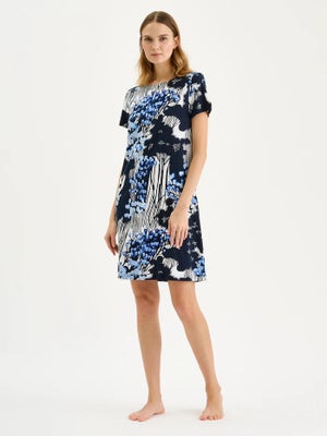 Lyhyt y&ouml;paita Kirjokerttu, Nanso